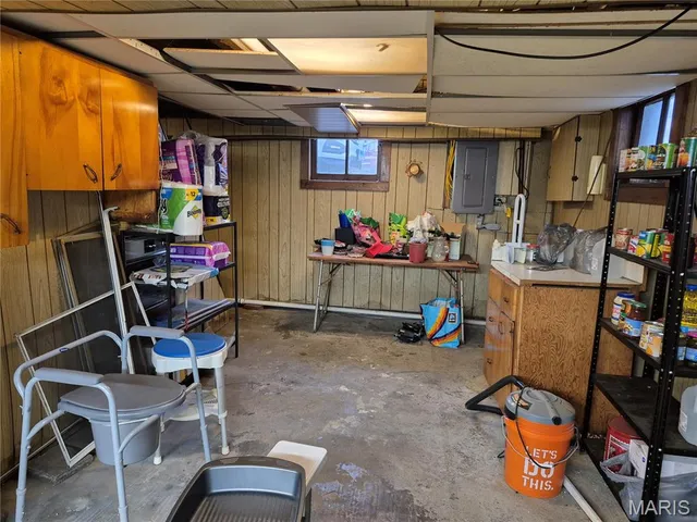 $105,000 | 1530 Johnson Road, Granite City, IL 62040