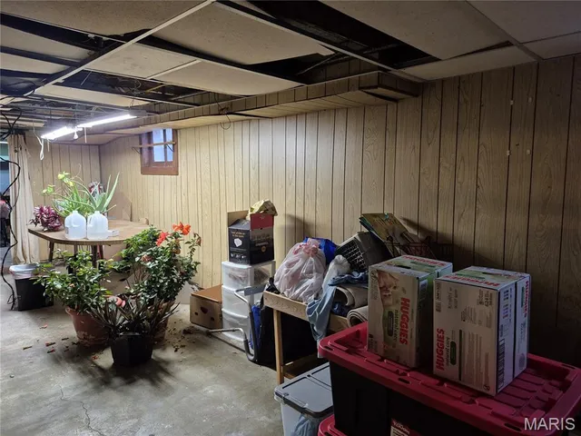 $105,000 | 1530 Johnson Road, Granite City, IL 62040