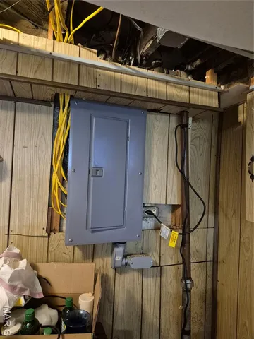 $105,000 | 1530 Johnson Road, Granite City, IL 62040