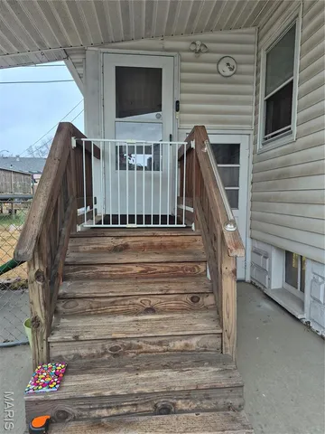 $105,000 | 1530 Johnson Road, Granite City, IL 62040