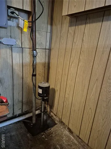 $105,000 | 1530 Johnson Road, Granite City, IL 62040