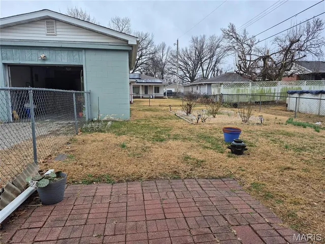 $105,000 | 1530 Johnson Road, Granite City, IL 62040