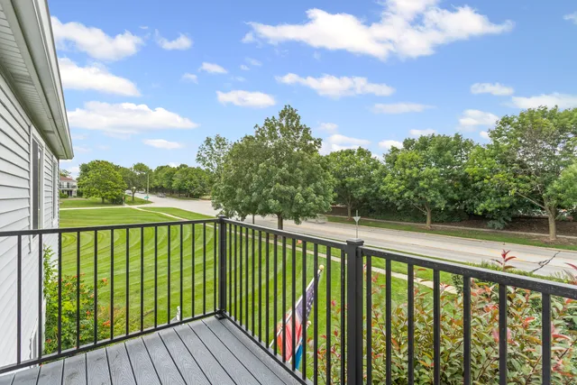 $270,000 | 7050 Brighton Court, Unit 204, Woodridge, IL 60517