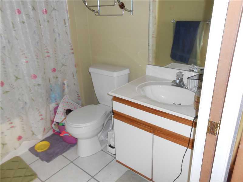 106 Fall Run Road Forest Hills, PA 15221 - Photo 14 of 22 Full Bath. Guest room bath