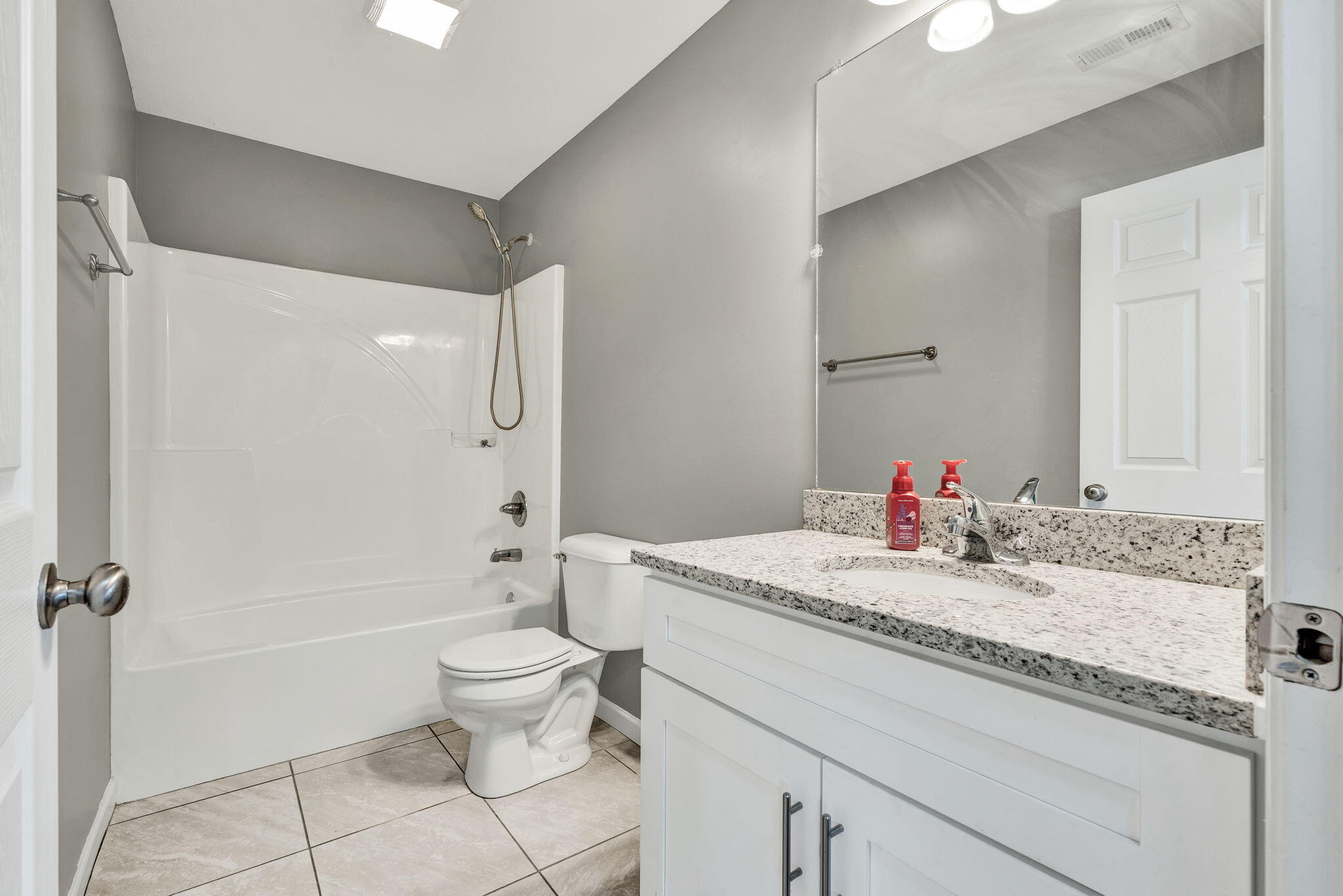 6008 Fisk Avenue Chattanooga, TN 37421 - Photo 13 of 25 22-web-or-mls-DSC00733