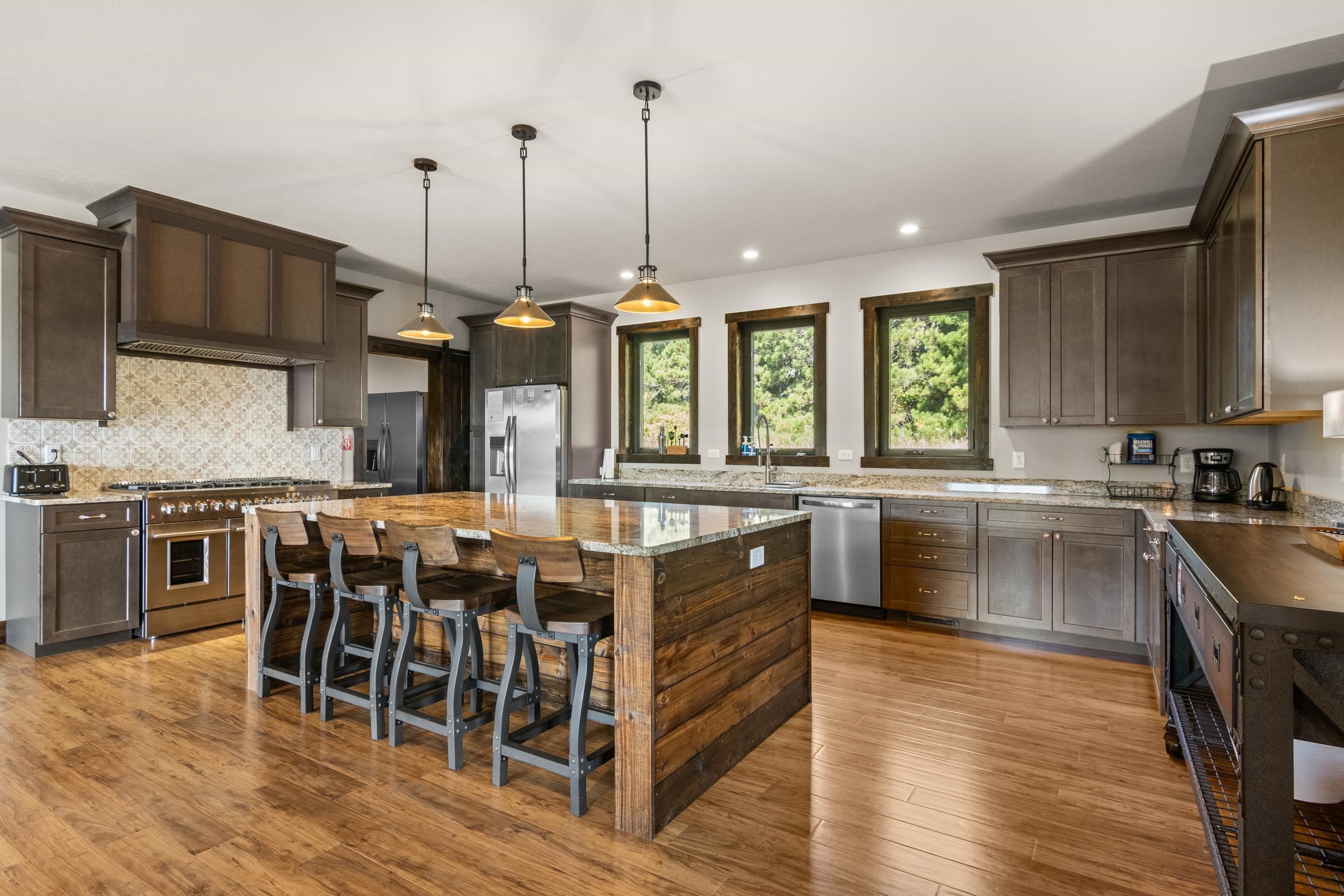2528 North Setterbo Road Suttons Bay, MI 49682 - Photo 5 of 31 1939476-d5b28a5c-1ca1-4d16-897c-dc9da9ecd2cd.JPG
