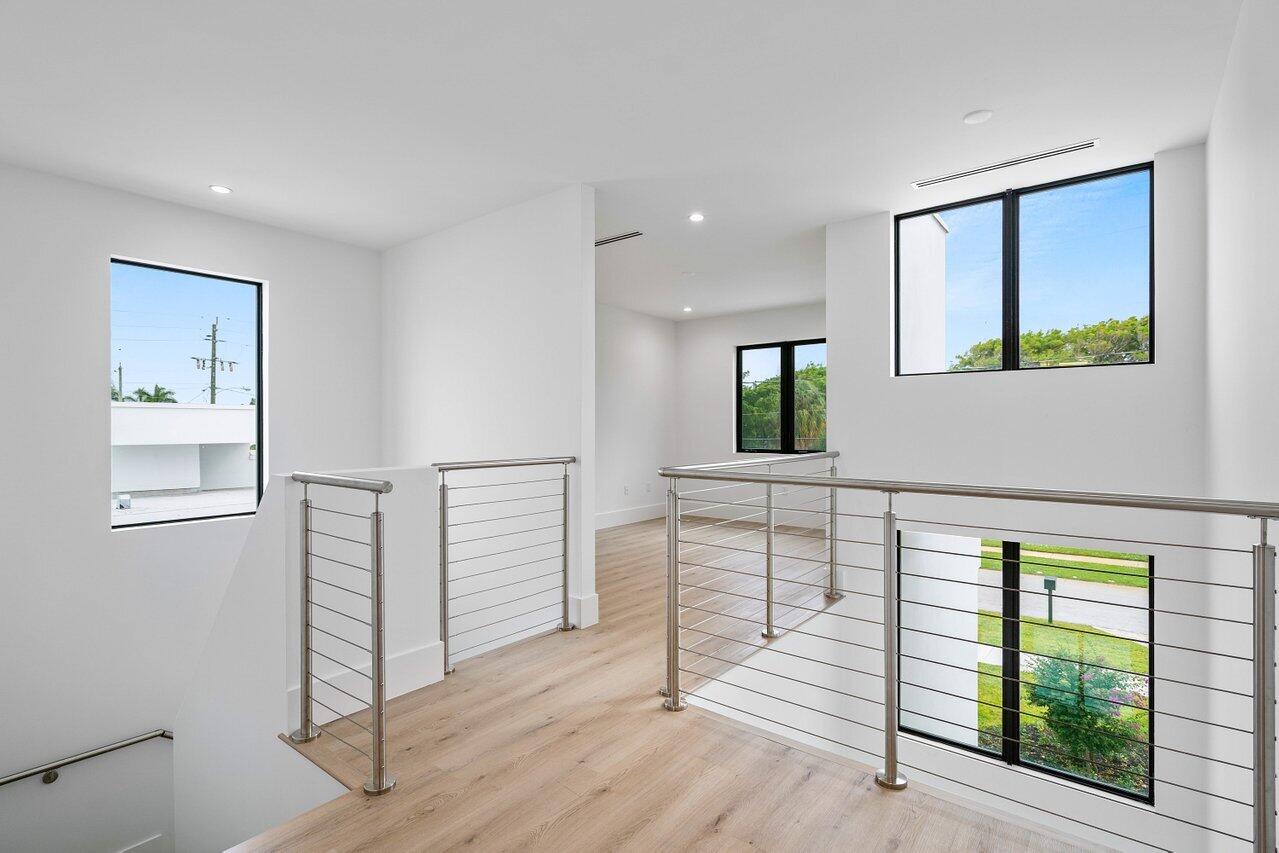 691 Kingsbridge Street Boca Raton, FL 33487 - Photo 17 of 44 Upstairs loft area