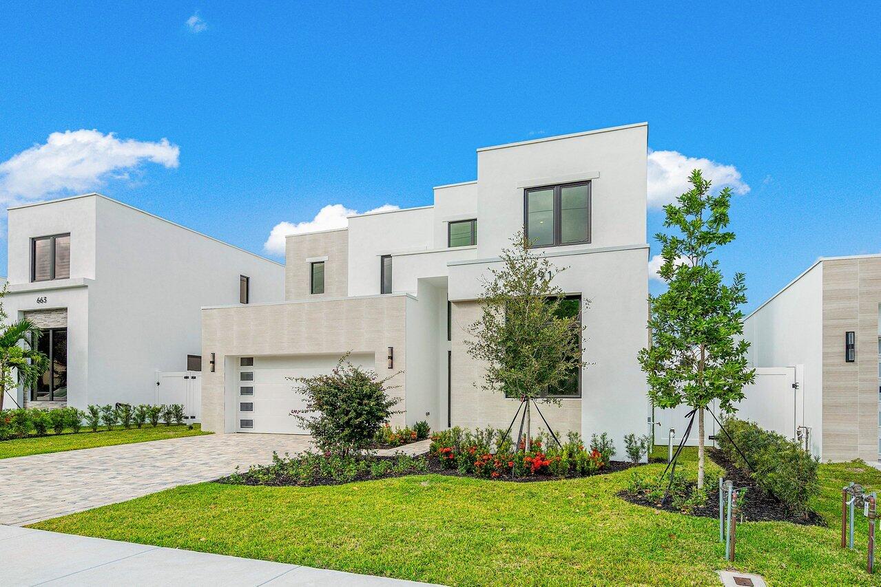 691 Kingsbridge Street Boca Raton, FL 33487 - Photo 44 of 44 Exterior Front