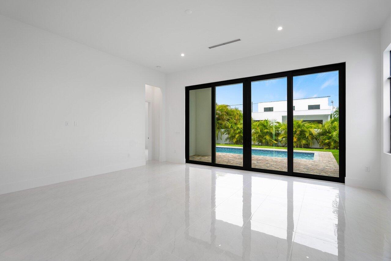 691 Kingsbridge Street Boca Raton, FL 33487 - Photo 9 of 44 Great to outdoor space