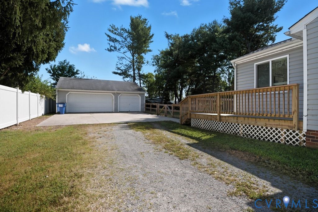 6318 Sledds Lake Road Mechanicsville, VA 23111 - Photo 24 of 43