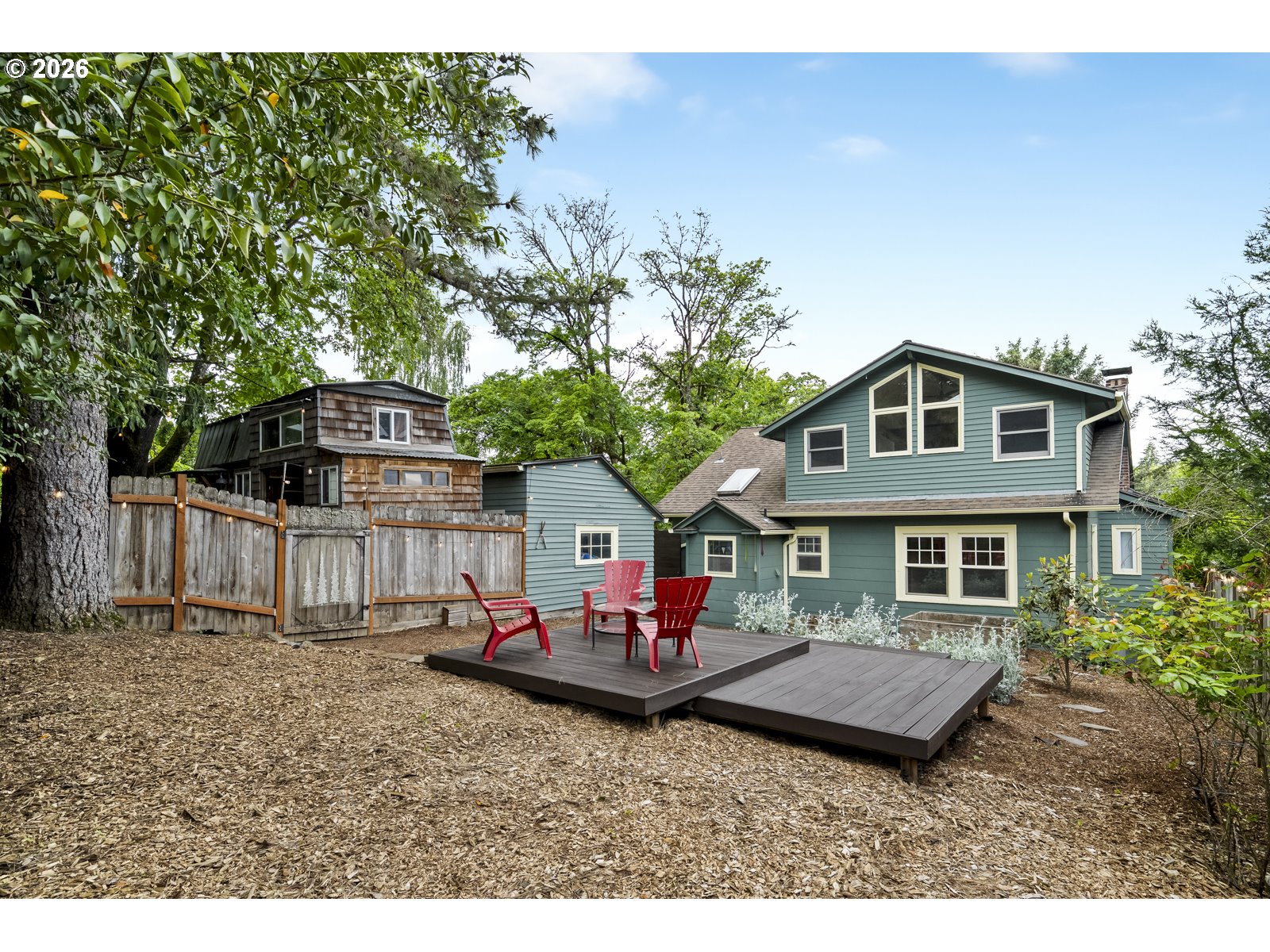 5232 Southwest Florida Street Portland, OR 97219 - Photo 38 of 41 Yard