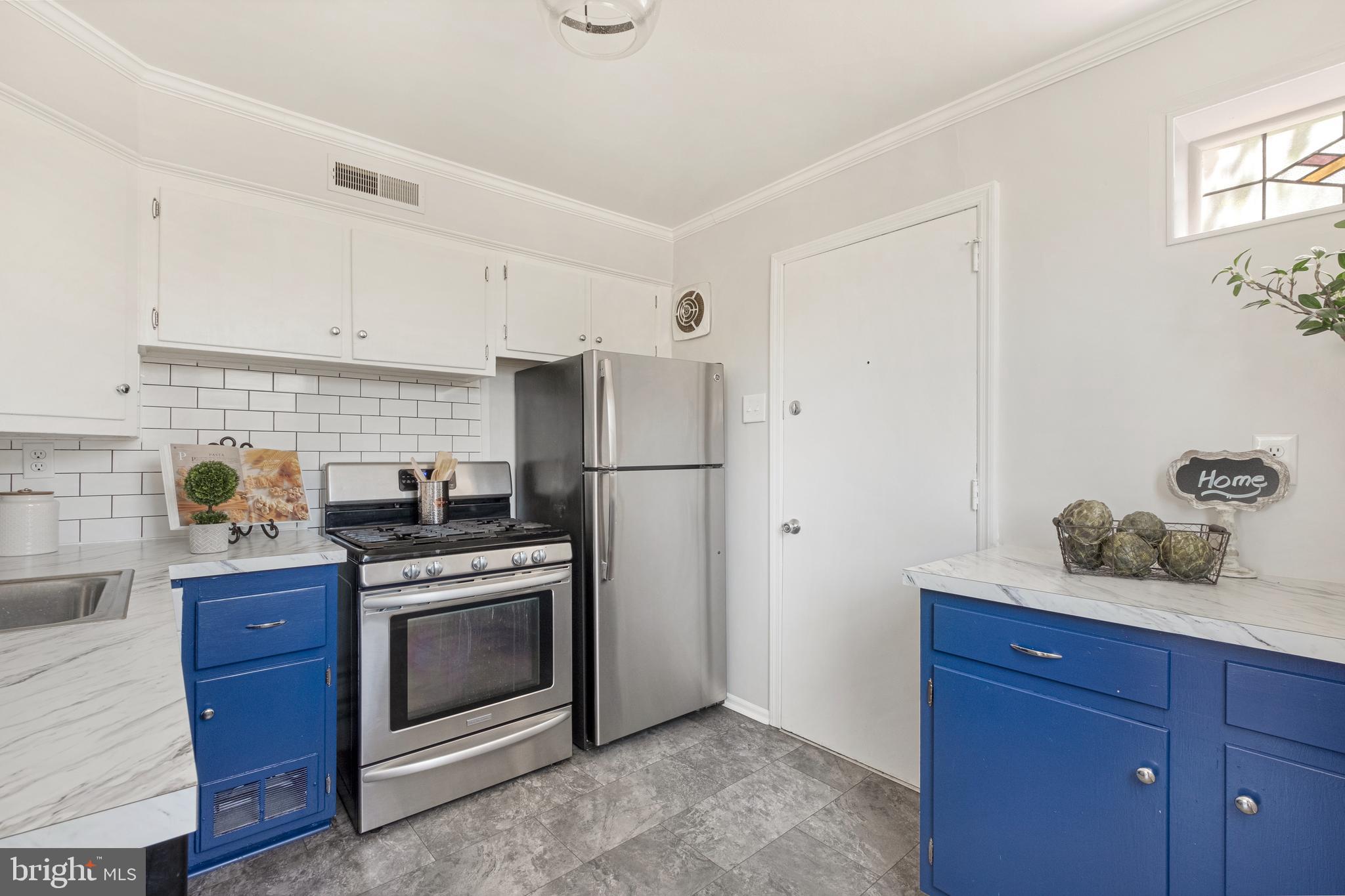 722 Kenmare Road Bala Cynwyd, PA 19004 - Photo 10 of 25