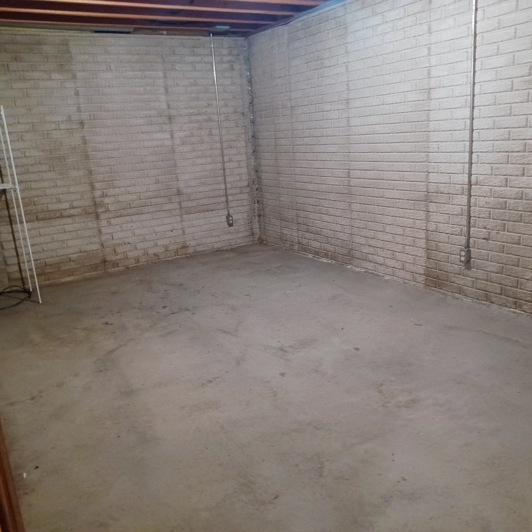 26 Vermont Avenue Bloomington, IL 61701 - Photo 15 of 15 a view of a small space