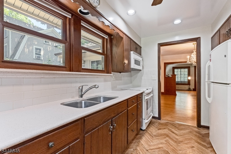 103 Kitchell Road Morristown, NJ 07960 - Photo 13 of 48