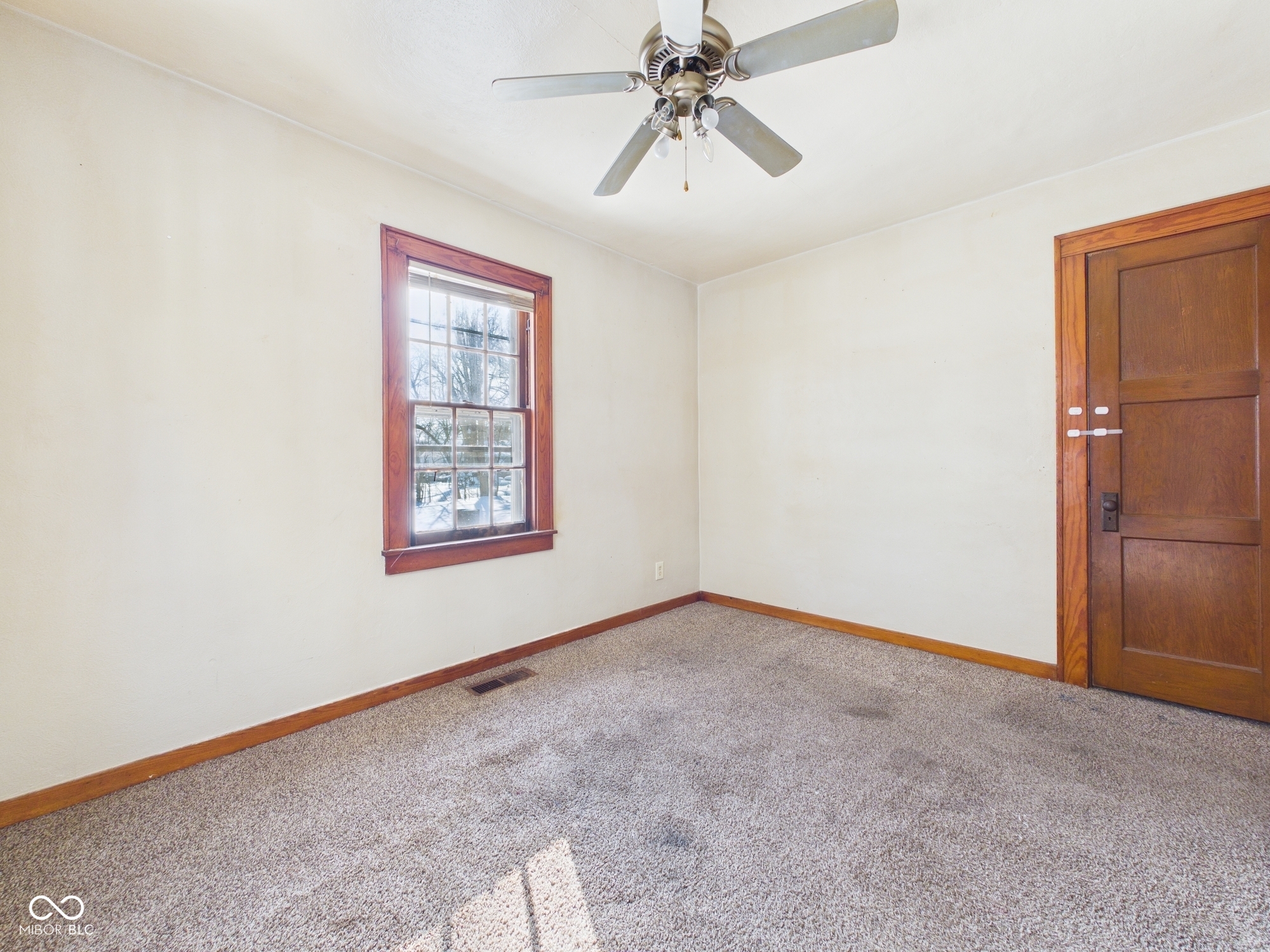 17 West 40th Street Anderson, IN 46013 - Photo 13 of 17
