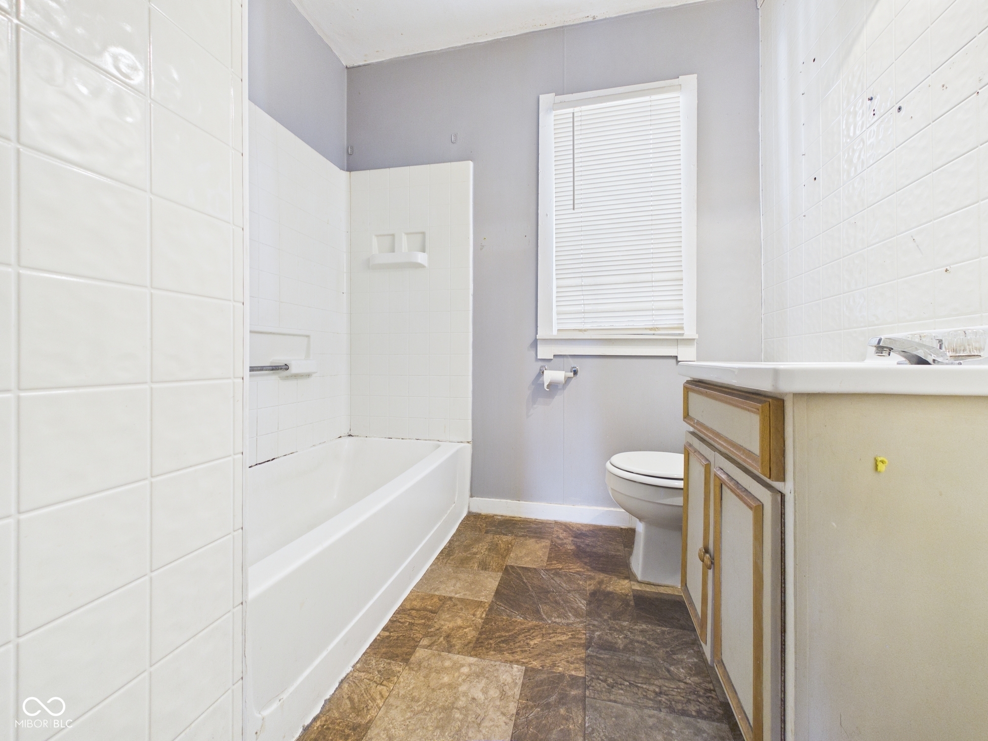 17 West 40th Street Anderson, IN 46013 - Photo 16 of 20