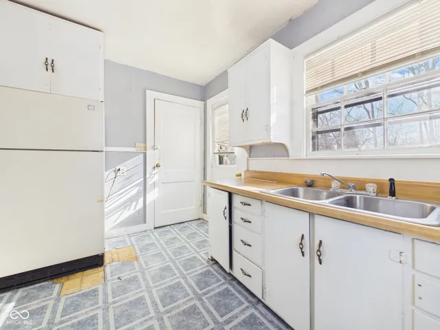 $84,900 | 17 West 40th Street, Anderson, IN 46013