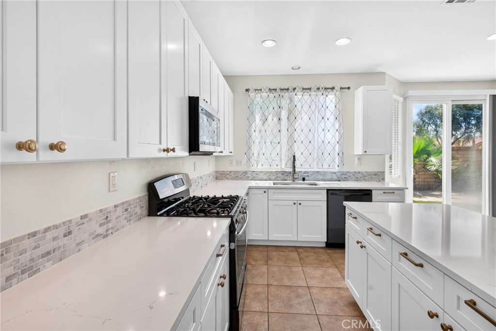 1205 Strand Way Perris, CA 92571 - Photo 19 of 60 Gallery Image 19