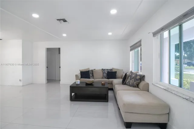 $520,000 | 7829 Northwest 3rd Place, Margate, FL 33063