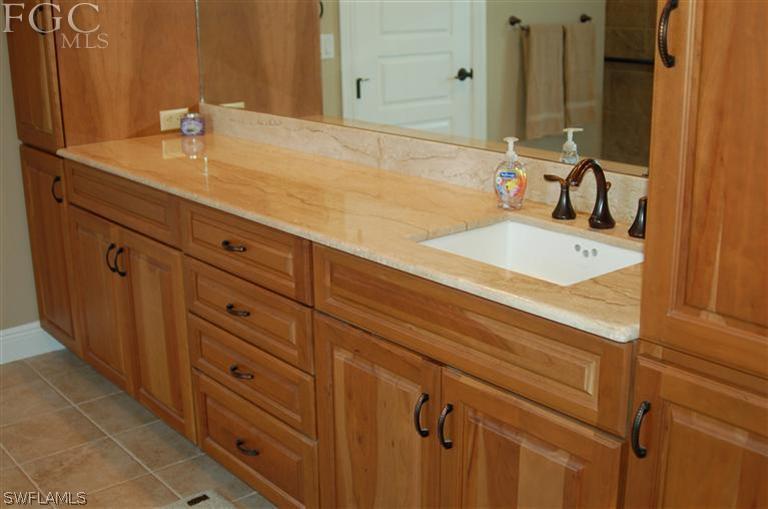 17271 Frank Road, Unit 1 Alva, FL 33920 - Photo 15 of 25 Gallery Image 15