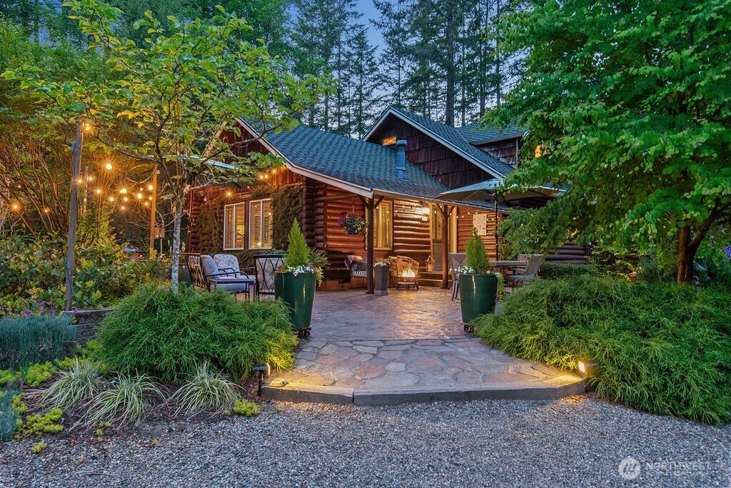 8343 Glenwood Road Southwest Port Orchard, WA 98367 - Photo 6 of 39 Gallery Image 6