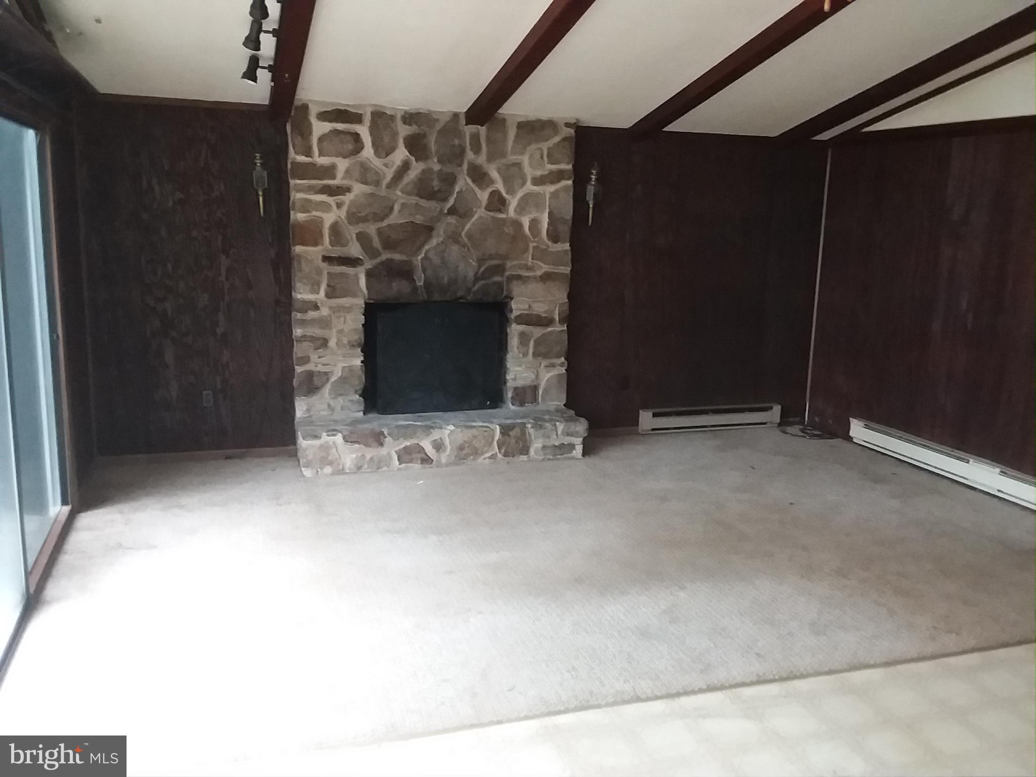 790 Wilderness Road Linden, VA 22642 - Photo 3 of 22 Living Room