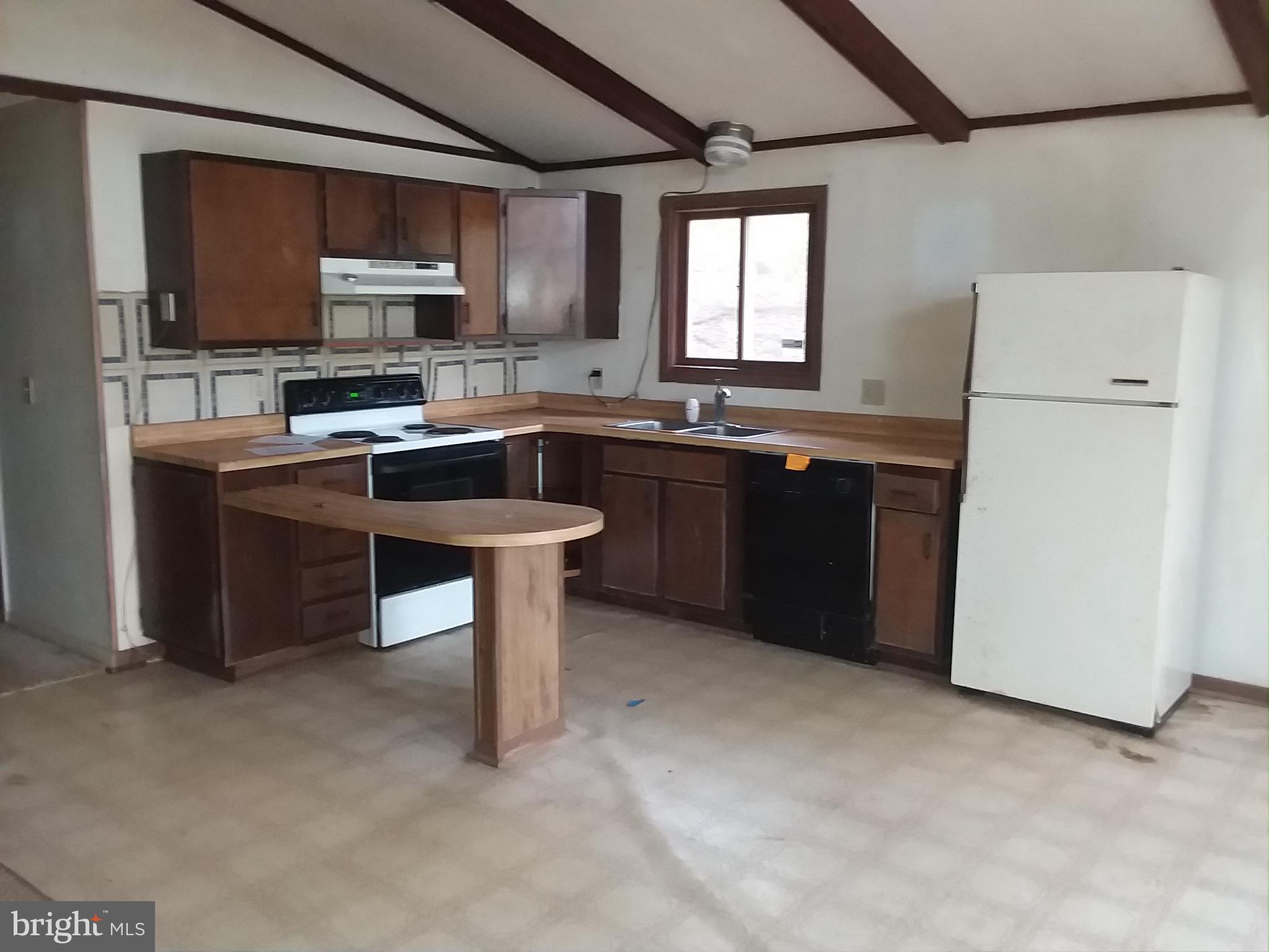790 Wilderness Road Linden, VA 22642 - Photo 8 of 22 Kitchen