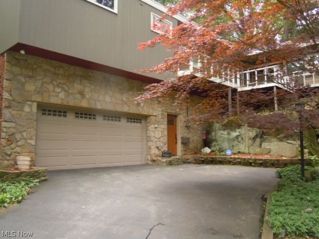 1441 Old Rockside Road Cleveland, OH 44134 - Photo 2 of 28
