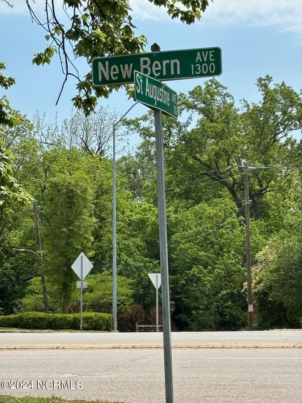 15 St Augustine Raleigh, NC 27610 - Photo 5 of 11 St Augustine and New Bern