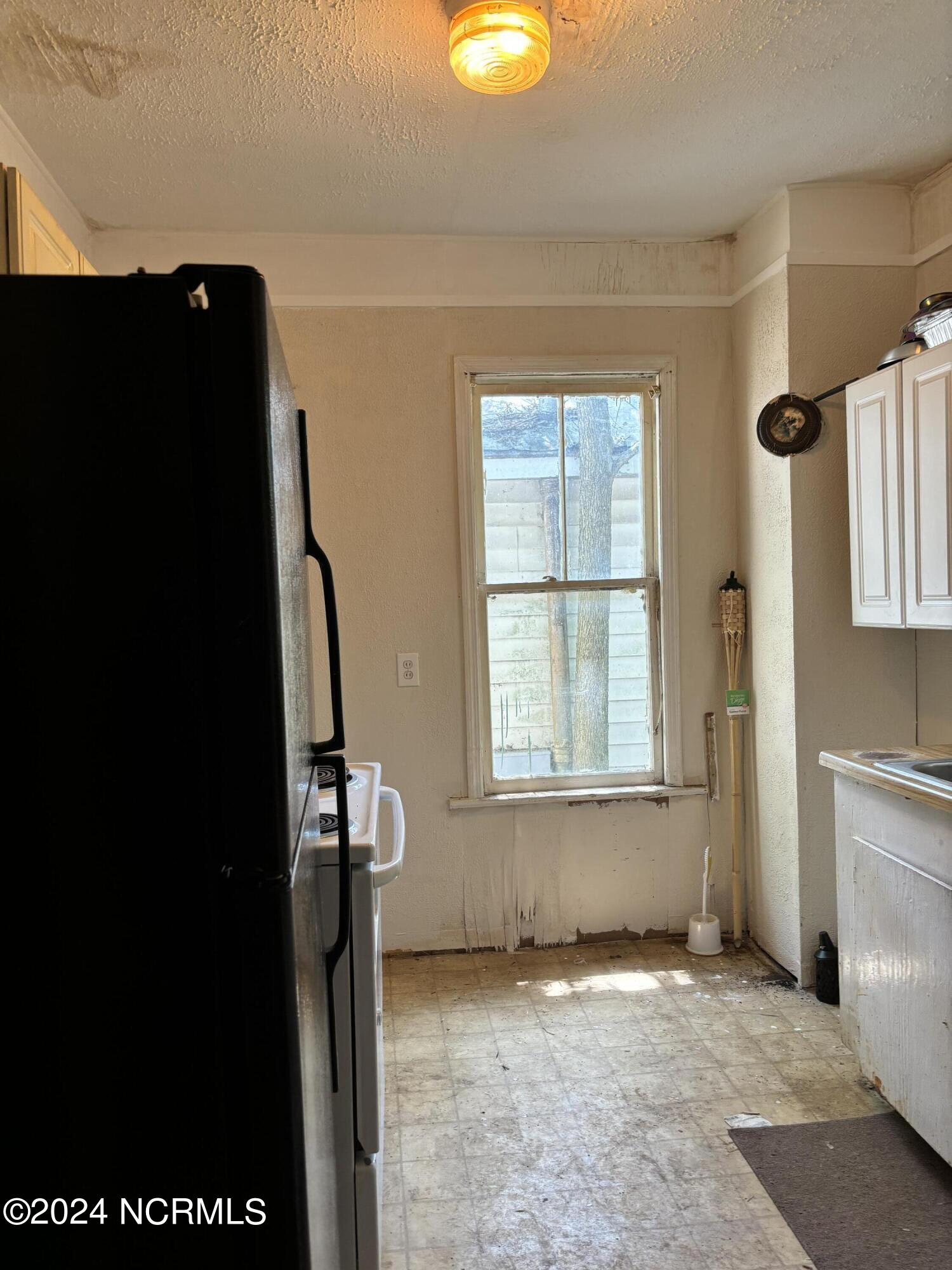 15 St Augustine Raleigh, NC 27610 - Photo 8 of 11 Kitchen Front