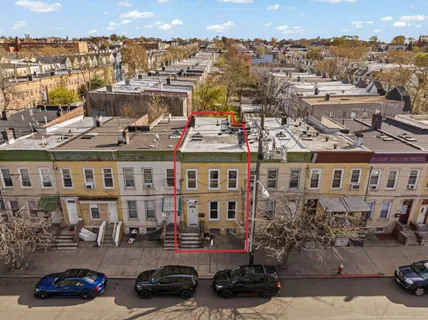 a picture of city view