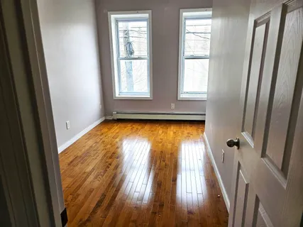 $599,000 | 142 West Side Avenue, Jersey City, NJ 07305