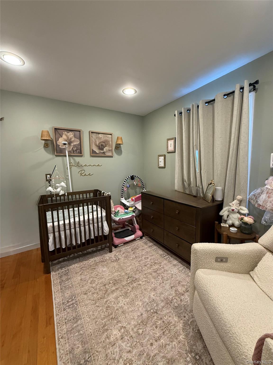 1009 Huckleberry Road North Bellmore, NY 11710 - Photo 18 of 24 a living room with furniture