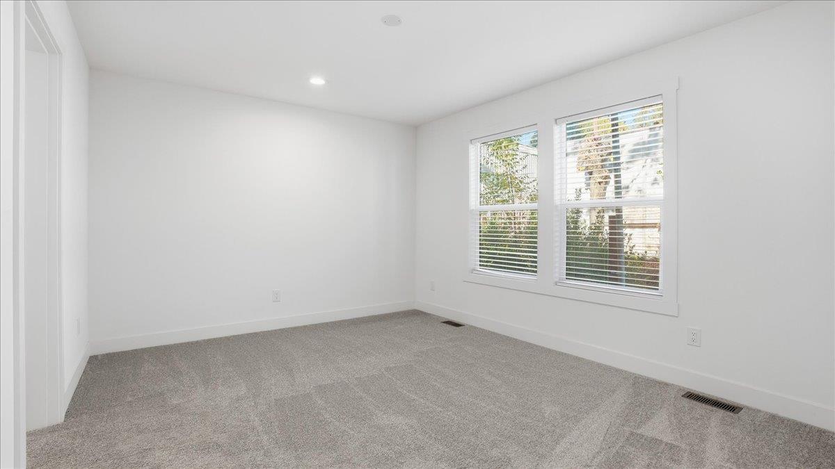135 Ponderosa Way, Unit 14 Colfax, CA 95713 - Photo 25 of 37 an empty room with a window