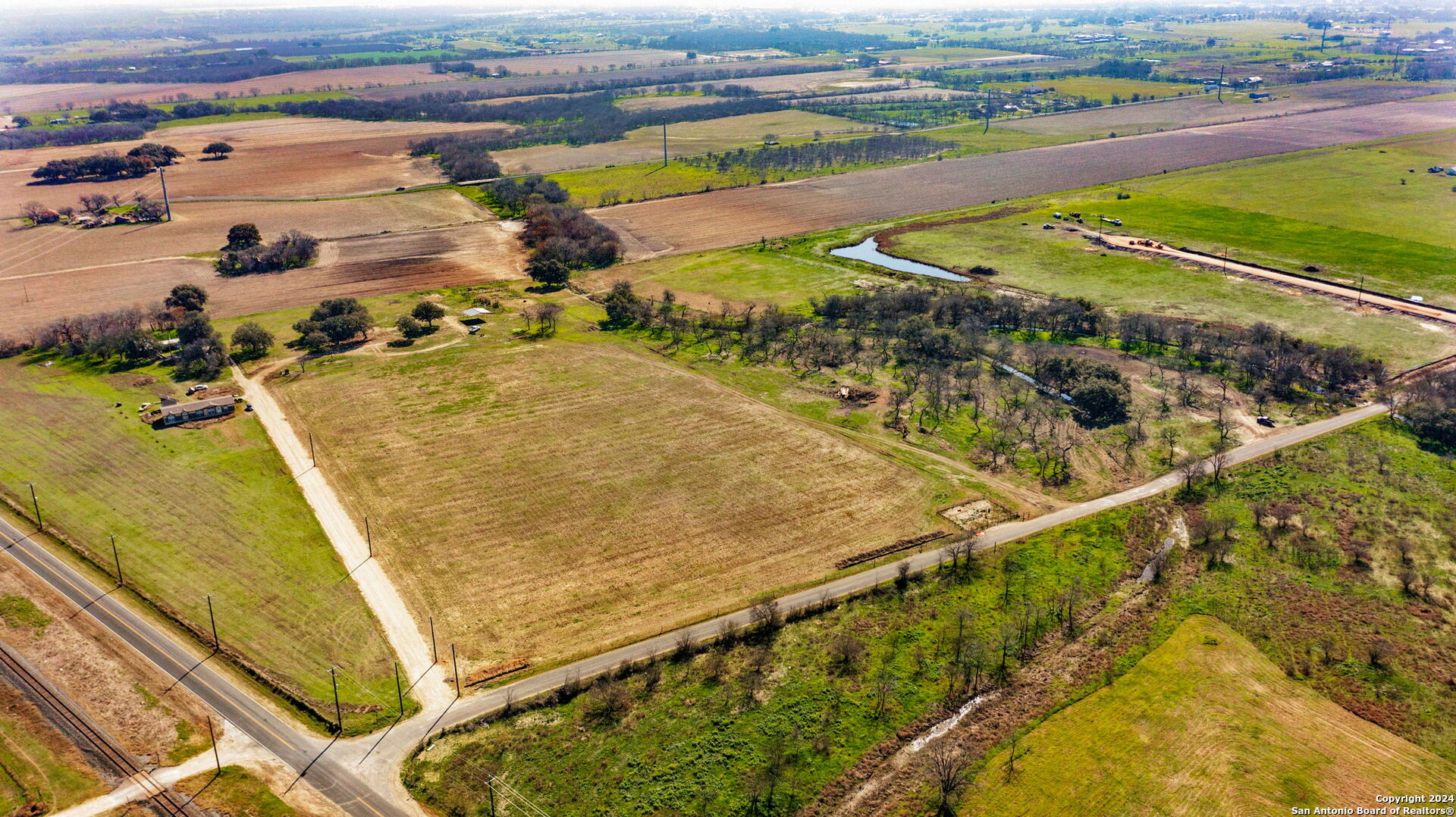 11038 County Road 584 La Coste, TX 78039 - Photo 17 of 20