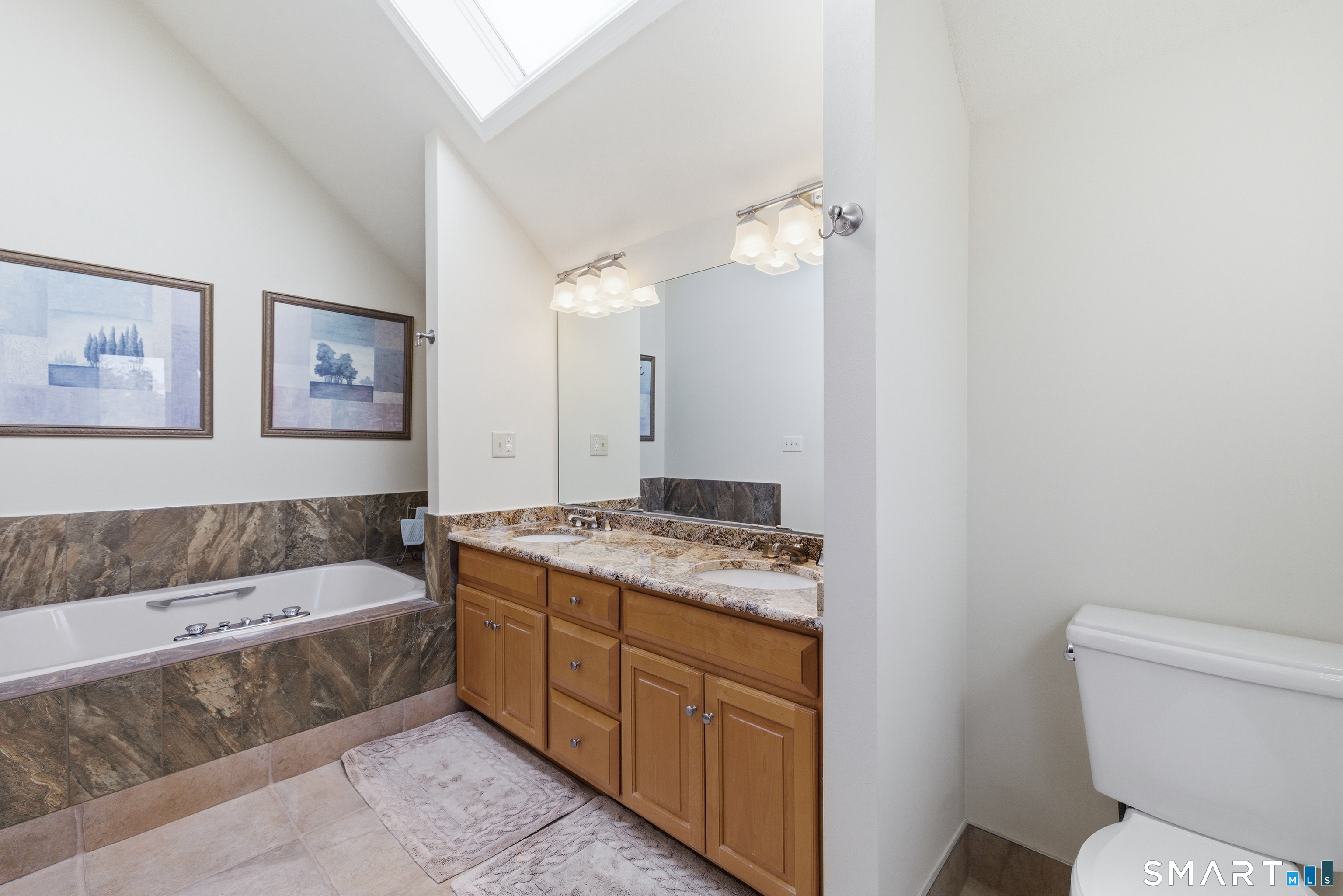 11 Saddle Ridge, Unit 11 Bloomfield, CT 06002 - Photo 28 of 40