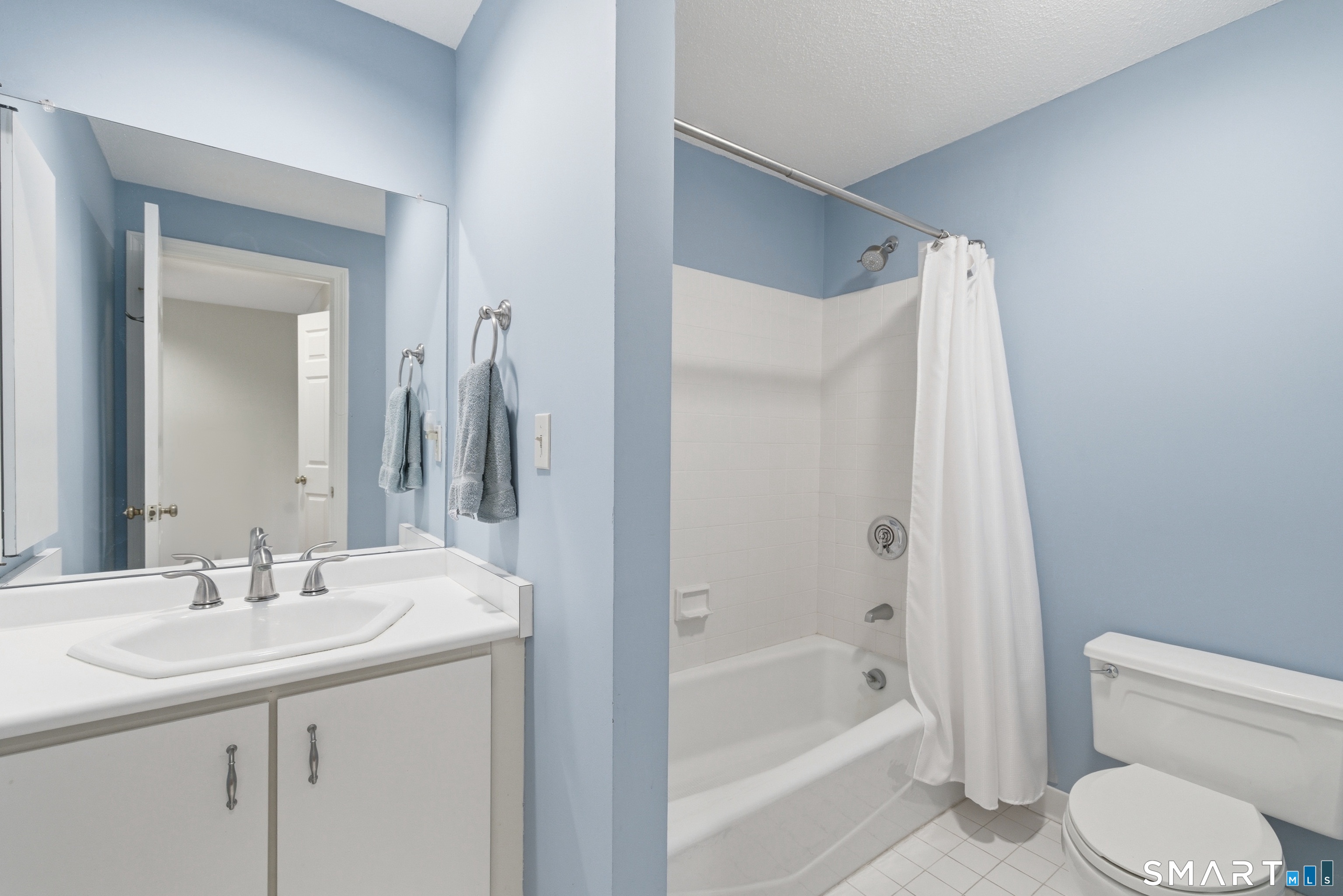11 Saddle Ridge, Unit 11 Bloomfield, CT 06002 - Photo 31 of 40