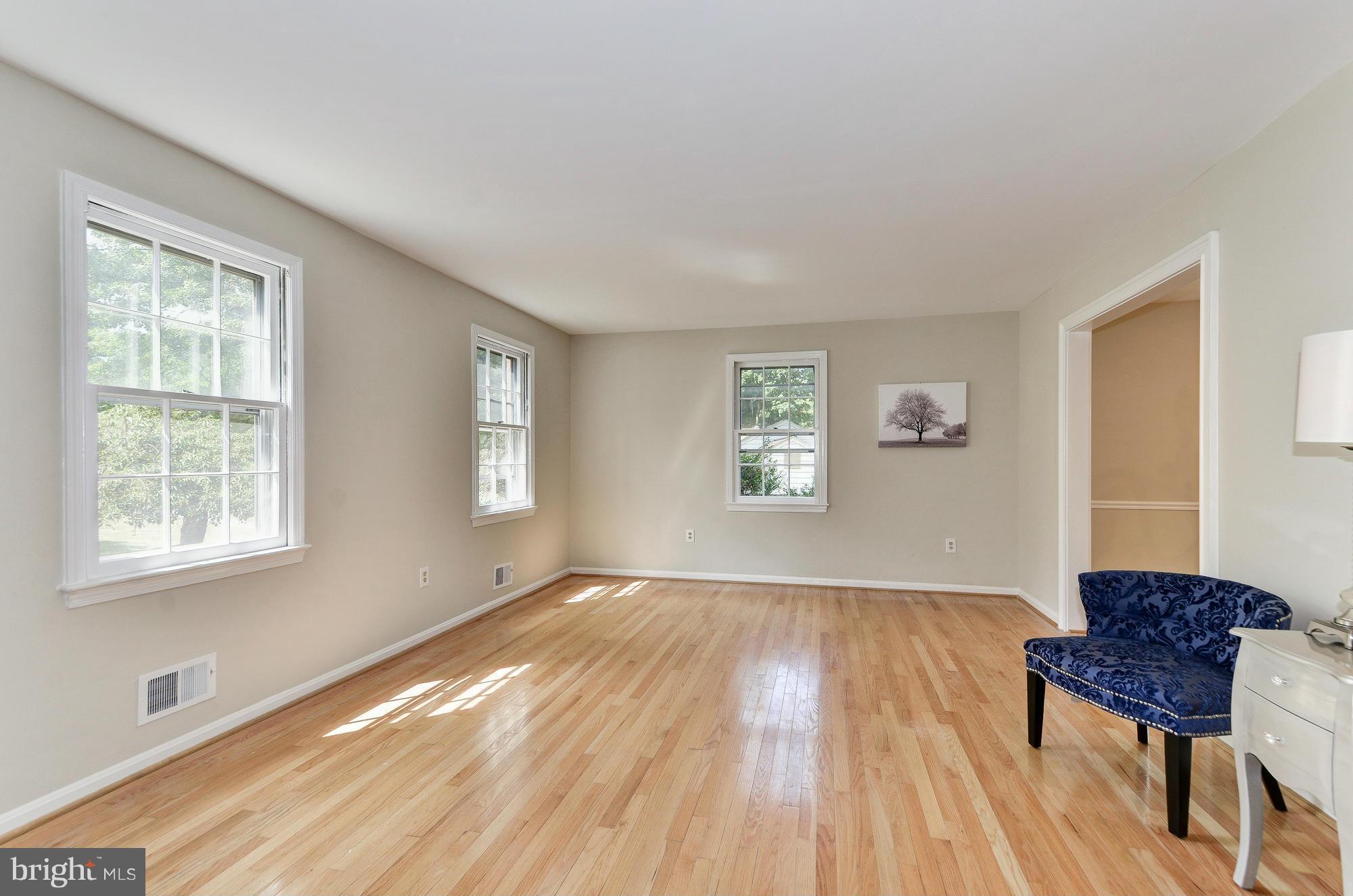 2225 Drury Road Silver Spring, MD 20906 - Photo 4 of 30 Interior (General)