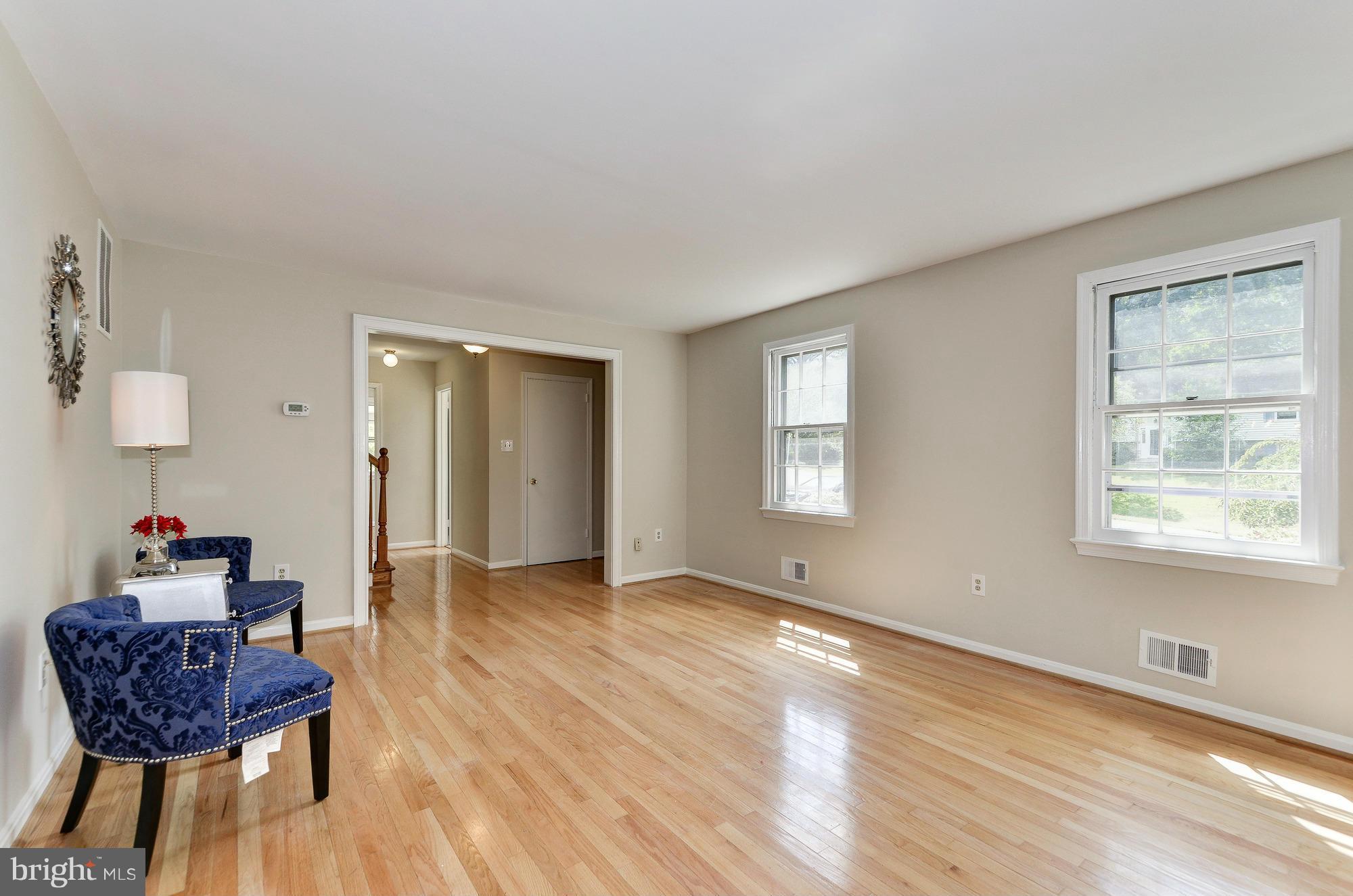 2225 Drury Road Silver Spring, MD 20906 - Photo 5 of 30 Living Room