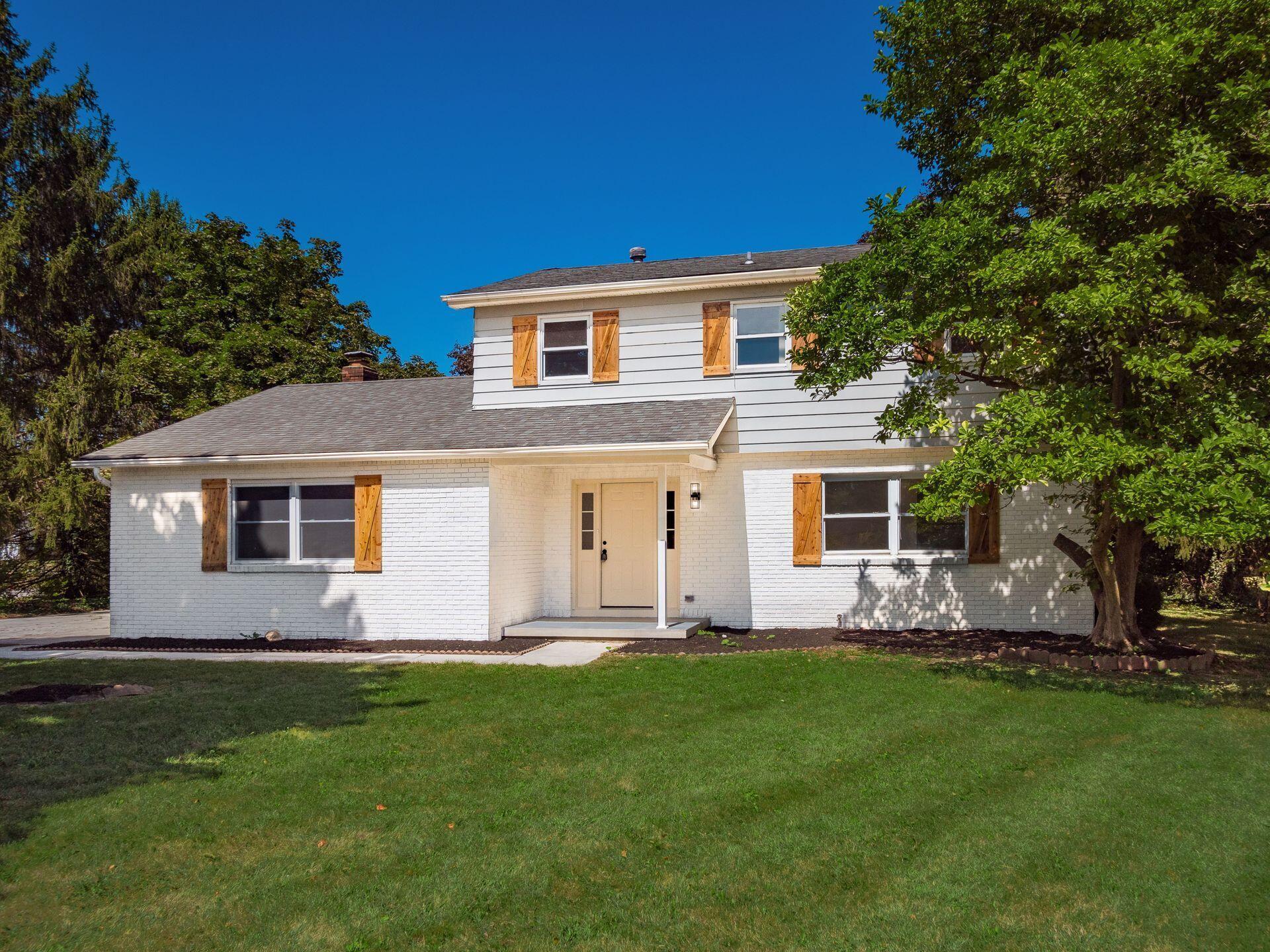 856 Cummington Road Columbus, OH 43213 - Photo 3 of 75 004_7382_A 856 Cummington 139