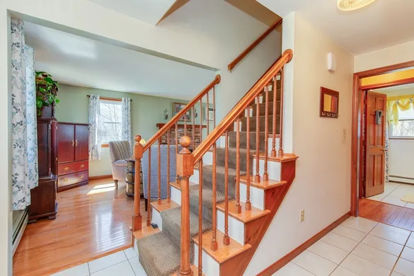 $615,000 | 5 Cedar Grove Avenue, Tyngsboro, MA 01879