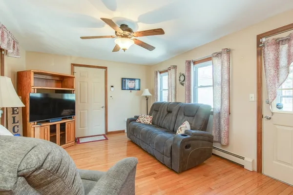 $615,000 | 5 Cedar Grove Avenue, Tyngsboro, MA 01879