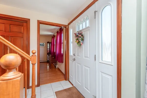 $615,000 | 5 Cedar Grove Avenue, Tyngsboro, MA 01879
