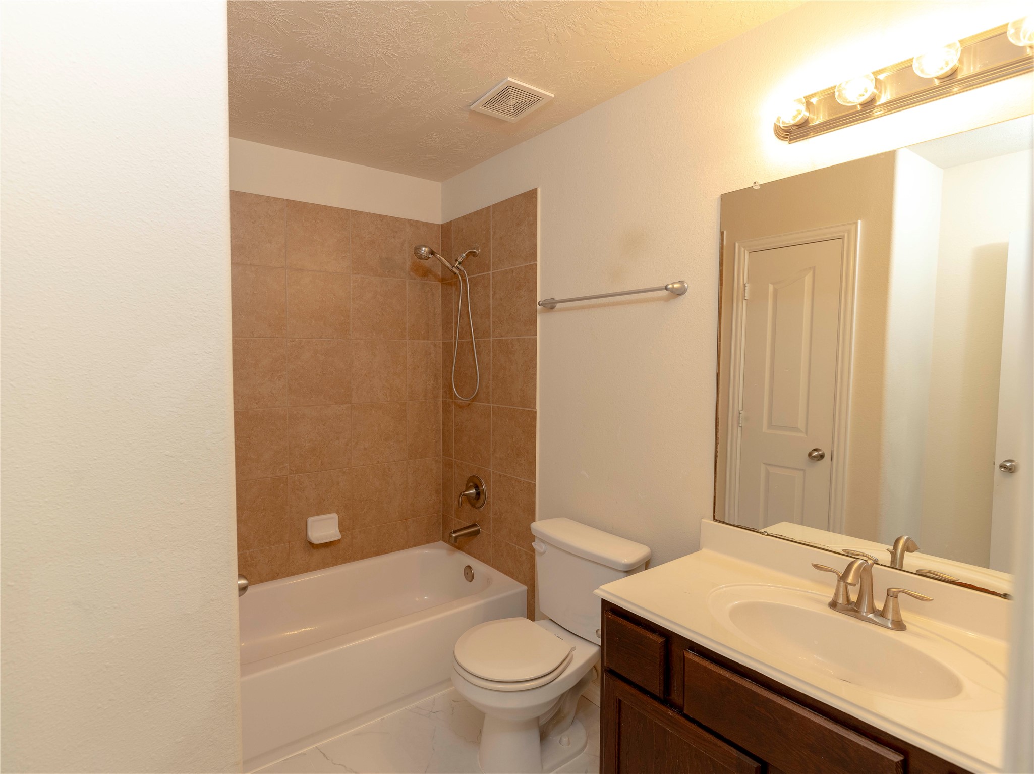 8222 Rudy Brook Way Spring, TX 77379 - Photo 15 of 18 Second Bath