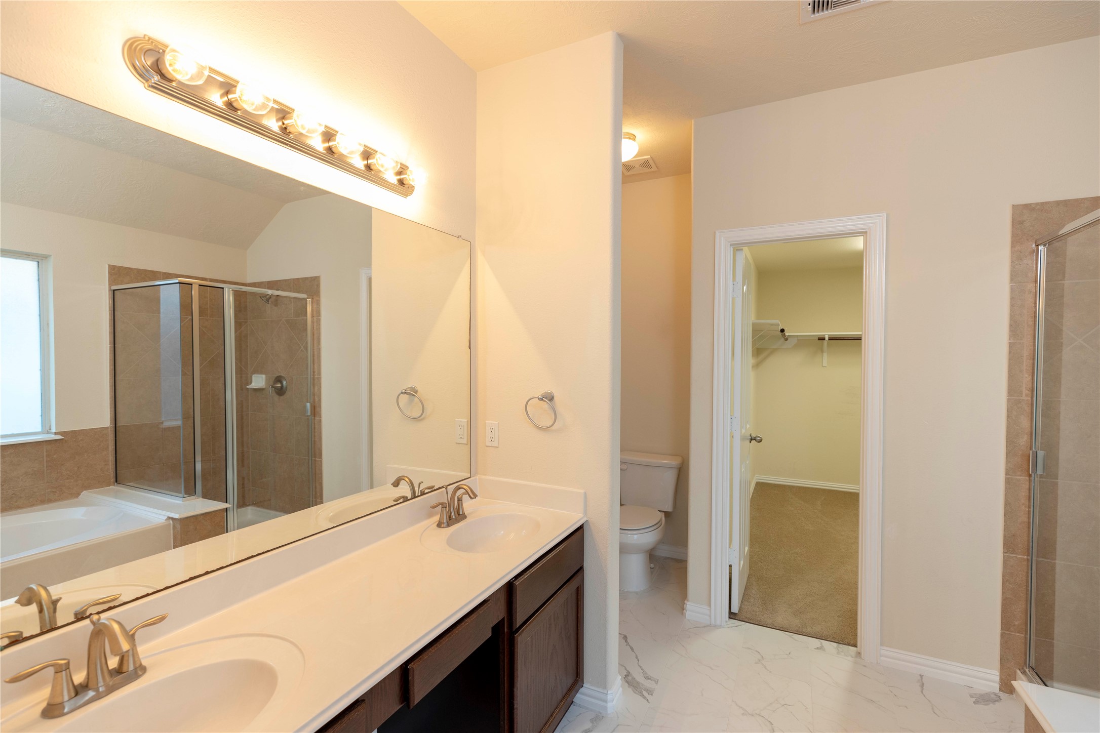 8222 Rudy Brook Way Spring, TX 77379 - Photo 9 of 18 Primary Bath