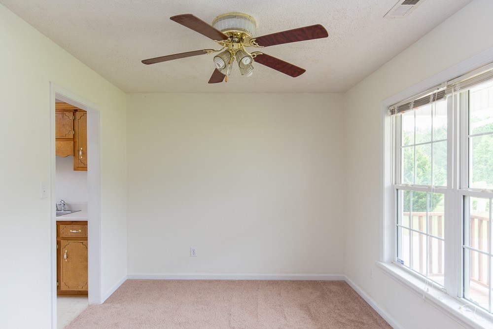 207 East Ridge Court Jacksonville, NC 28540 - Photo 7 of 26 Additional Photo