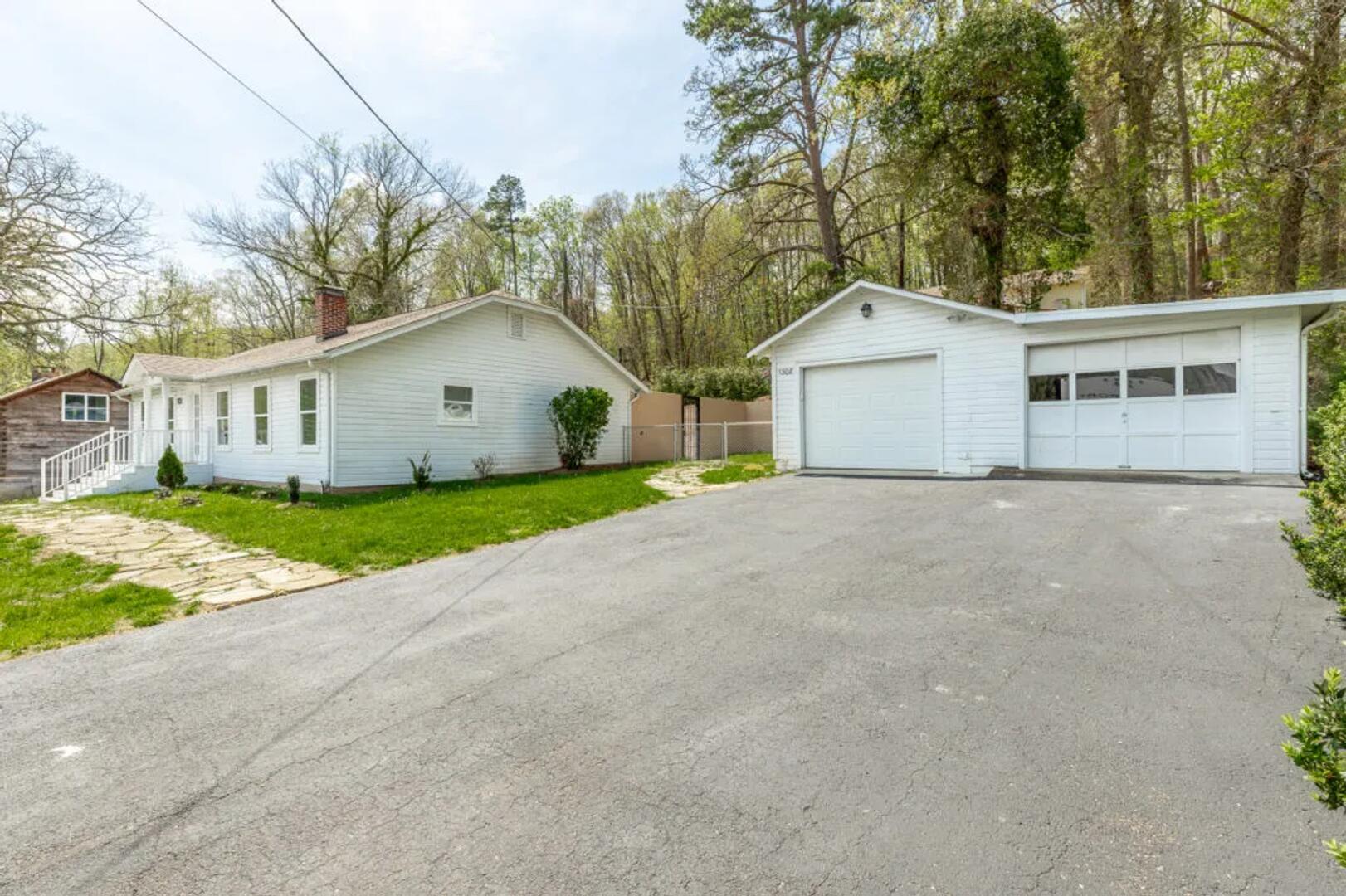1308 Dry Valley Road Rossville, GA 30741 - Photo 2 of 47 41989337_large