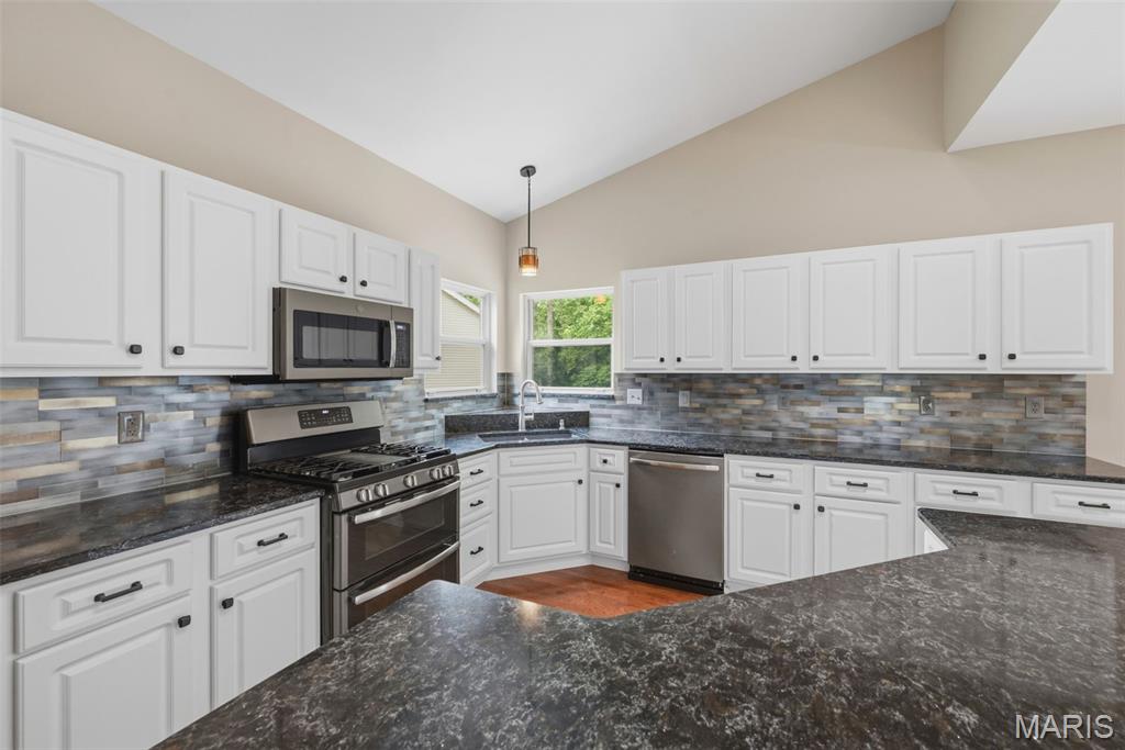 420 Rascal Crossing O'Fallon, MO 63366 - Photo 15 of 46