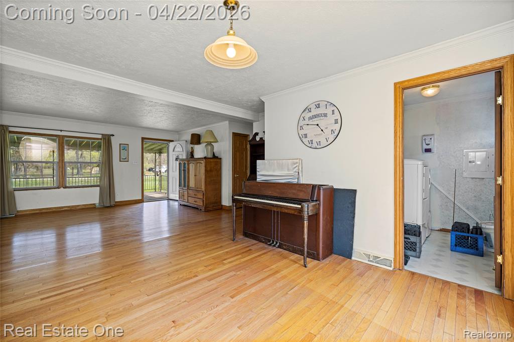 26996 Sumpter Road Belleville, MI 48111 - Photo 10 of 32