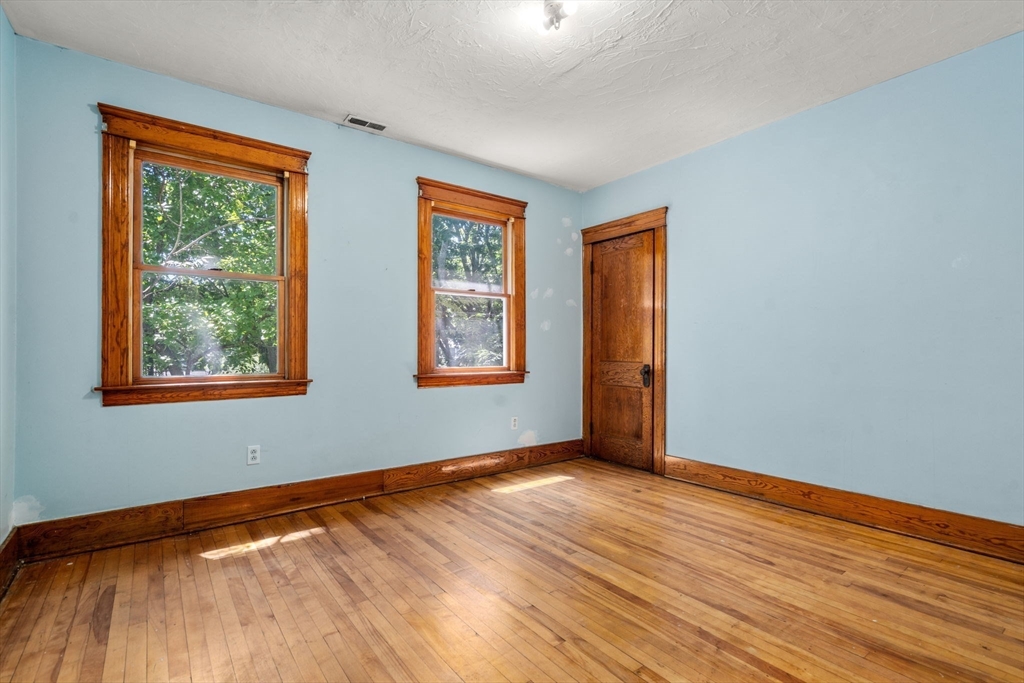 6 Indiana Street Worcester, MA 01604 - Photo 28 of 42 Gallery Image 28